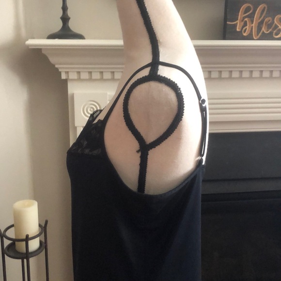 🔥Lace Trim Black Camisole (D-37) - Picture 7 of 8
